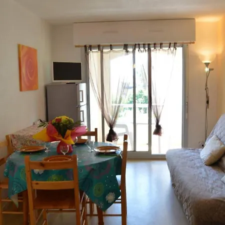 Appt A Avec Piscine, Proche Commerces, 4 Pers, 2 Pieces - Fr-1-226a-366 *