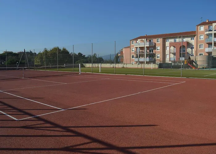 Appartement Appt à Avec Piscine, Proche Commerces, 4 Pers, 2 Pièces - Fr-1-226a-366 Fréjus