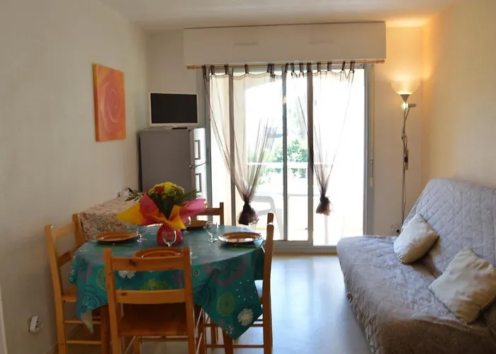 Appartement Appt à Avec Piscine, Proche Commerces, 4 Pers, 2 Pièces - Fr-1-226a-366 Fréjus
